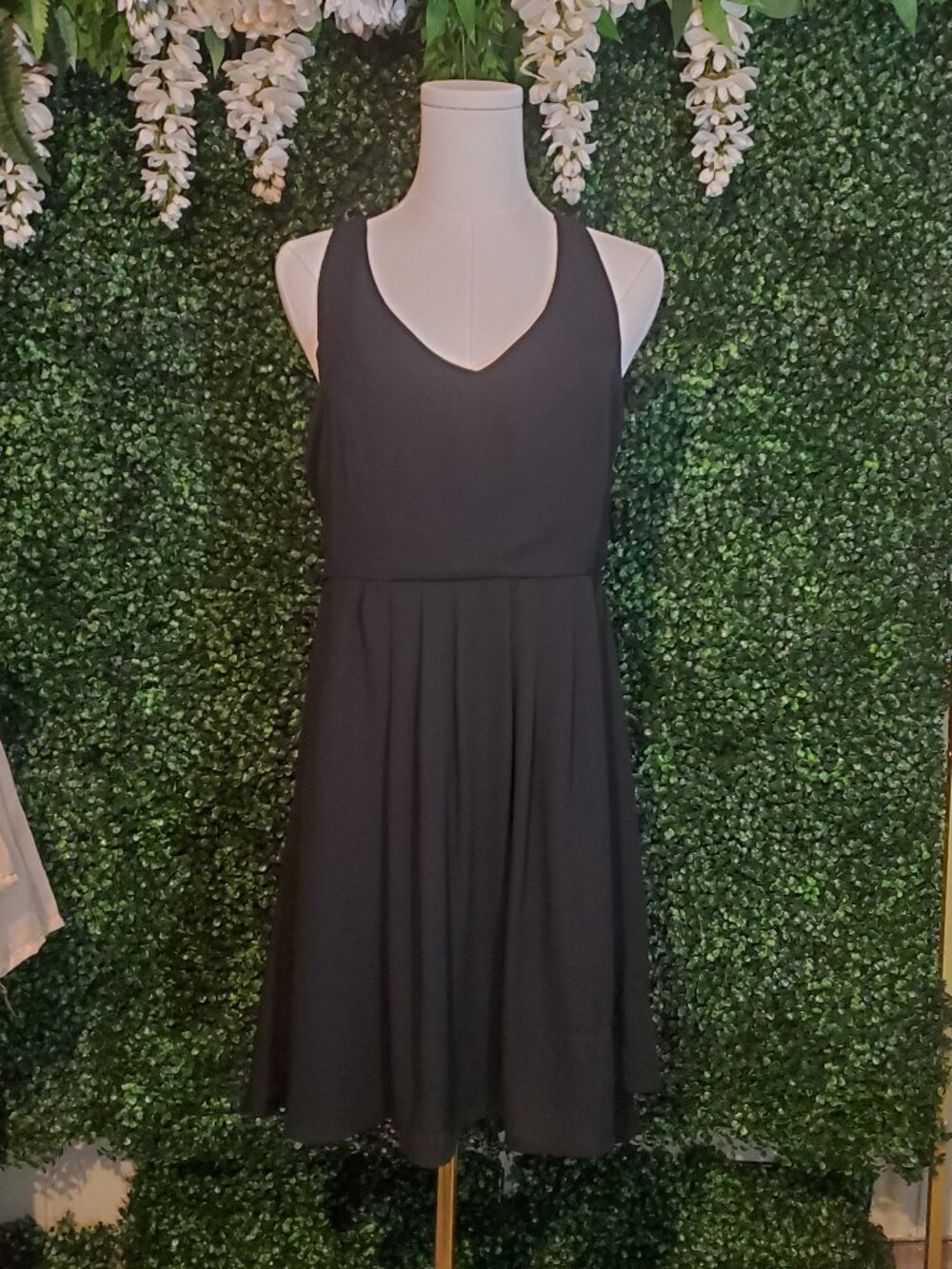 UO Los Angeles Black Ruffle Open Back Halter Dress V-Neck Fit & Flare Lined L
